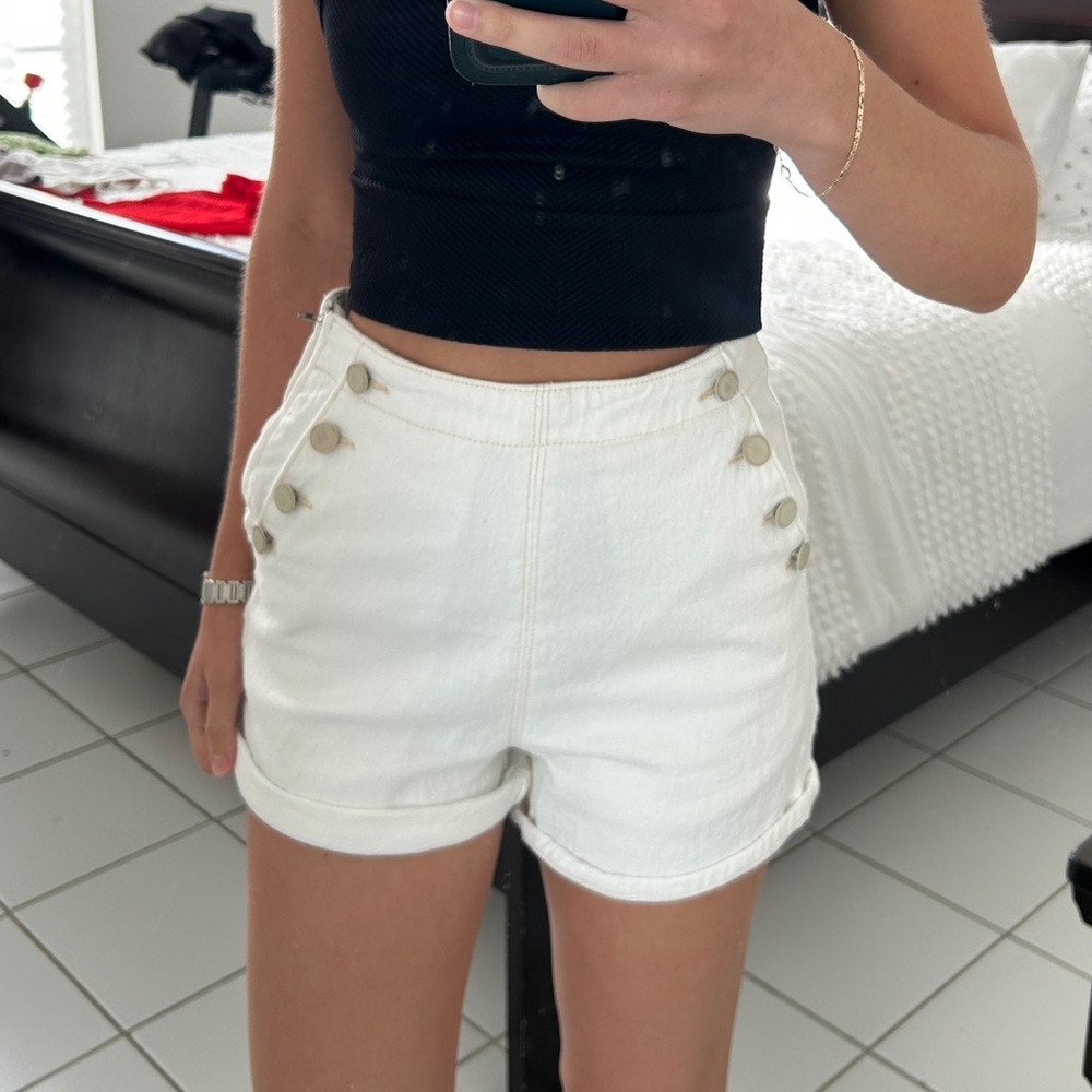 Zara white shorts size 2 small